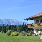 Zum Baur Апартаменты