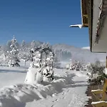 Zum Baur