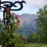 Апартаменты Zum Baur *