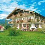 Zum Baur Апартаменты