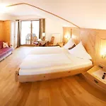 Zum Baur *