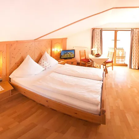 Apartment Zum Baur *